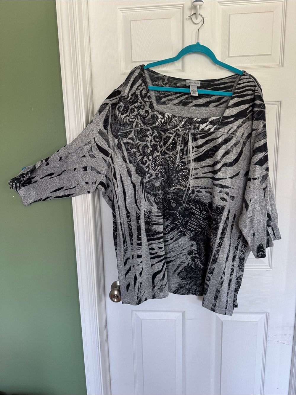 Catherines Black & Gray Printed Scoop Neck Tunic 3/4 length sleeve